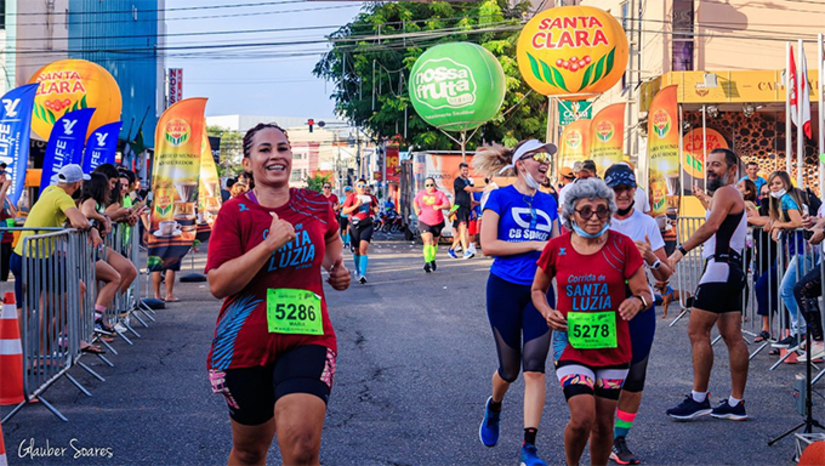 Imagem 1 - Inscrições na Corrida Santa Luzia 2024 já podem ser realizadas. Os interessados podem se inscrever, inicialmente, até o dia 11 de novembro, pelo site Tiquet. Entretanto, a organização alerta que as inscrições podem ser encerradas antes do prazo por conta da alta procura. A corrida acontecerá em dois momentos: para as crianças no dia 30 de novembro, às 16h30, e para adultos no dia 1º de dezembro, às 5h30, ambos com largada em frente à praça Pastor Manoel Nunes da Paz, em frente ao Museu Lauro da Escóssia. Imagem 1 - Inscrições na Corrida Santa Luzia 2024 já podem ser realizadas. Os interessados podem se inscrever, inicialmente, até o dia 11 de novembro, pelo site Tiquet. Entretanto, a organização alerta que as inscrições podem ser encerradas antes do prazo por conta da alta procura. A corrida acontecerá em dois momentos: para as crianças no dia 30 de novembro, às 16h30, e para adultos no dia 1º de dezembro, às 5h30, ambos com largada em frente à praça Pastor Manoel Nunes da Paz, em frente ao Museu Lauro da Escóssia.