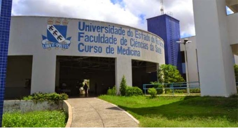 Imagem 1 - As inscrições devem ser feitas exclusivamente no site da Funcitern, de 16 de dezembro de 2024 a 12 de janeiro de 2025. As especialidades oferecidas incluem Medicina de Família e Comunidade, e Ginecologia e Obstetrícia. O processo seletivo será realizado em duas etapas: uma prova escrita, marcada para o dia 2 de fevereiro de 2025, e a análise curricular. Os residentes aprovados terão direito a bolsas financiadas pelo programa Pró-Residência, complementadas por valores oferecidos pelas prefeituras parceiras. Imagem 1 - As inscrições devem ser feitas exclusivamente no site da Funcitern, de 16 de dezembro de 2024 a 12 de janeiro de 2025. As especialidades oferecidas incluem Medicina de Família e Comunidade, e Ginecologia e Obstetrícia. O processo seletivo será realizado em duas etapas: uma prova escrita, marcada para o dia 2 de fevereiro de 2025, e a análise curricular. Os residentes aprovados terão direito a bolsas financiadas pelo programa Pró-Residência, complementadas por valores oferecidos pelas prefeituras parceiras.