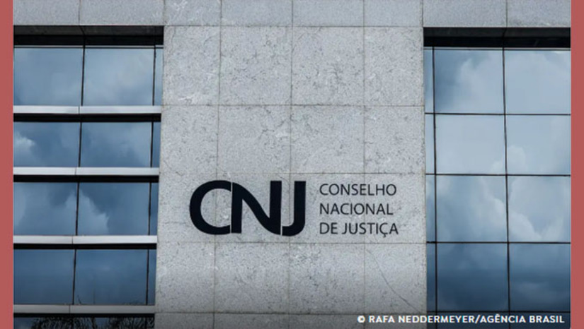 Imagem 1 - A decisão foi proferida ontem (20) pelo corregedor nacional de Justiça, Mauro Campbell Marques, e suspende a deliberação do Conselho da Magistratura do TJMT que foi aprovada no dia 17 de dezembro para garantir o repasse do benefício no mês de dezembro. A norma também reajustou o auxílio mensal dos meses seguintes para R$ 2.055,00. Imagem 1 - A decisão foi proferida ontem (20) pelo corregedor nacional de Justiça, Mauro Campbell Marques, e suspende a deliberação do Conselho da Magistratura do TJMT que foi aprovada no dia 17 de dezembro para garantir o repasse do benefício no mês de dezembro. A norma também reajustou o auxílio mensal dos meses seguintes para R$ 2.055,00.