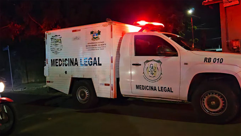 Imagem 1 - Em Mossoró, Pedro Lucas de Almeida Silva, o Chinês, foi morto a tiros, neste domingo, 22. Em Apodi, o cidadão de Upanema Manoel Mário morreu após bater sua moto num carro na zona rural deste município. Já em Bom Jesus, a PRF informou que duas vítimas foram socorridas e três não resistiram a um choque frontal entre dois Celtas. Imagem 1 - Em Mossoró, Pedro Lucas de Almeida Silva, o Chinês, foi morto a tiros, neste domingo, 22. Em Apodi, o cidadão de Upanema Manoel Mário morreu após bater sua moto num carro na zona rural deste município. Já em Bom Jesus, a PRF informou que duas vítimas foram socorridas e três não resistiram a um choque frontal entre dois Celtas.