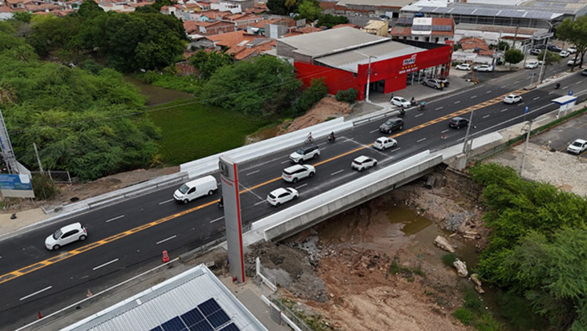 Imagem 1 - A duplicação da ponte garantirá maior fluidez e segurança à mobilidade urbana de Mossoró, melhorarando o fluxo de veículos e pedestres, reduzindo engarrafamentos e garantindo maior segurança viária aos condutores. Imagem 1 - A duplicação da ponte garantirá maior fluidez e segurança à mobilidade urbana de Mossoró, melhorarando o fluxo de veículos e pedestres, reduzindo engarrafamentos e garantindo maior segurança viária aos condutores.