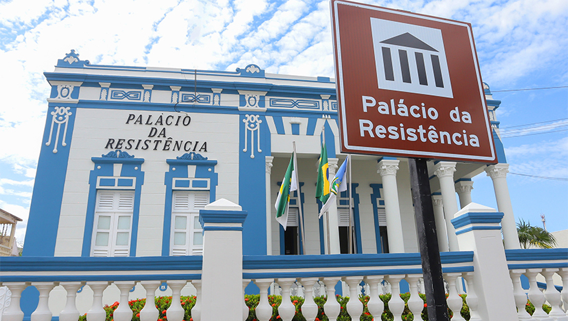 Imagem 1 - O prefeito anunciou o nome do advogado Tales Belém como Consultor Geral do Município. Etevaldo Almeida permanece à frente da Secretaria Municipal de Assistência Social. Alex Velasco foi anunciado como presidente da Previ. O advogado Paulo Linhares, será Secretário de Governança e Inovação e a Secretaria Municipal de Programas e Projetos Estratégicos, terá a frente Augusto Cavalcante. Todas as nomeações foram publicadas no Diário Oficial de Mossoró (DOM) da sexta-feira. Imagem 1 - O prefeito anunciou o nome do advogado Tales Belém como Consultor Geral do Município. Etevaldo Almeida permanece à frente da Secretaria Municipal de Assistência Social. Alex Velasco foi anunciado como presidente da Previ. O advogado Paulo Linhares, será Secretário de Governança e Inovação e a Secretaria Municipal de Programas e Projetos Estratégicos, terá a frente Augusto Cavalcante. Todas as nomeações foram publicadas no Diário Oficial de Mossoró (DOM) da sexta-feira.