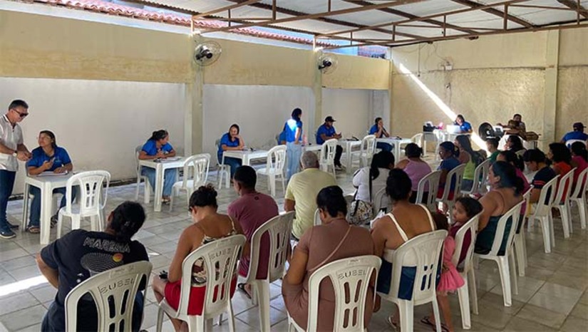 Imagem 1 - O programa habitacional o “Meu Lar, Meu Sonho”, irá garantir dignidade para famílias grossenses com a construção de 200 moradias. As inscrições iniciaram nesta quarta-feira (29), na Secretaria Municipal de Assistência Social, as 08h às 12h e das 14h às 17h, e encerram no próximo dia 05 de fevereiro. O programa é parte da política de combate ao déficit habitacional da gestão da prefeita Cinthia Sonale, e visa oferecer moradias dignas à população, contribuindo para o desenvolvimento social do município. Imagem 1 - O programa habitacional o “Meu Lar, Meu Sonho”, irá garantir dignidade para famílias grossenses com a construção de 200 moradias. As inscrições iniciaram nesta quarta-feira (29), na Secretaria Municipal de Assistência Social, as 08h às 12h e das 14h às 17h, e encerram no próximo dia 05 de fevereiro. O programa é parte da política de combate ao déficit habitacional da gestão da prefeita Cinthia Sonale, e visa oferecer moradias dignas à população, contribuindo para o desenvolvimento social do município.