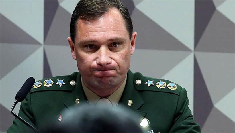 Imagem 1 - Moraes libera mídias e gravações eletrônicas relacionadas a delegação Mauro Cid. A determinação foi dada na Petição (PET) 12100, na qual a Procuradoria-Geral da República (PGR) apresentou denúncia contra 34 pessoas, entre elas o ex-presidente da República Jair Bolsonaro e outras autoridades de seu governo, por crimes como tentativa de abolição violenta do Estado Democrático de Direito, tentativa de golpe de Estado e organização criminosa. O ministro Alexandre de Moraes explicou que a medida visa facilitar o exercício da ampla defesa, do contraditório e para garantir maior celeridade e eficiência processual. Imagem 1 - Moraes libera mídias e gravações eletrônicas relacionadas a delegação Mauro Cid. A determinação foi dada na Petição (PET) 12100, na qual a Procuradoria-Geral da República (PGR) apresentou denúncia contra 34 pessoas, entre elas o ex-presidente da República Jair Bolsonaro e outras autoridades de seu governo, por crimes como tentativa de abolição violenta do Estado Democrático de Direito, tentativa de golpe de Estado e organização criminosa. O ministro Alexandre de Moraes explicou que a medida visa facilitar o exercício da ampla defesa, do contraditório e para garantir maior celeridade e eficiência processual.