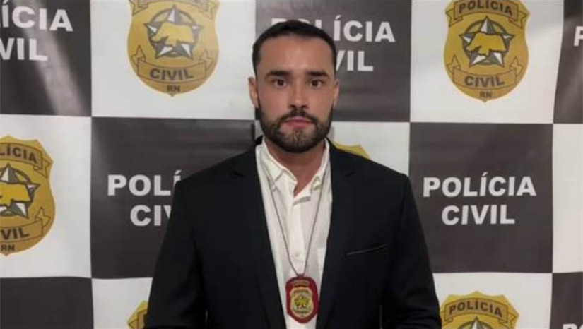 Imagem 1 - Suspeita de se passar por membro de facção e tentar extorquir morador de Almino Afonso é presa em Pernambuco. O mandado de prisão preventiva contra a suspeita, uma mulher de 30 anos, foi cumprido nesta terça-feira (25), pela equipe da DP de Almino Afonso/RN, com apoio da equipe da DP de Jaboatão dos Guararapes/PE, município onde ela reside. Segundo a polícia civil, no dia 23 de agosto de 2023, ela teria enviado mensagens para a vítima, se apresentado como integrante de uma organização criminosa e alegando saber que o homem estaria mantendo um relacionamento amoroso com a esposa de um traficante da região. Em seguida, exigiu um pagamento de R$ 5 mil, sob ameaça de invadir a resistência da vítima e matá-la, caso a quantia não fosse enviada. Imagem 1 - Suspeita de se passar por membro de facção e tentar extorquir morador de Almino Afonso é presa em Pernambuco. O mandado de prisão preventiva contra a suspeita, uma mulher de 30 anos, foi cumprido nesta terça-feira (25), pela equipe da DP de Almino Afonso/RN, com apoio da equipe da DP de Jaboatão dos Guararapes/PE, município onde ela reside. Segundo a polícia civil, no dia 23 de agosto de 2023, ela teria enviado mensagens para a vítima, se apresentado como integrante de uma organização criminosa e alegando saber que o homem estaria mantendo um relacionamento amoroso com a esposa de um traficante da região. Em seguida, exigiu um pagamento de R$ 5 mil, sob ameaça de invadir a resistência da vítima e matá-la, caso a quantia não fosse enviada.