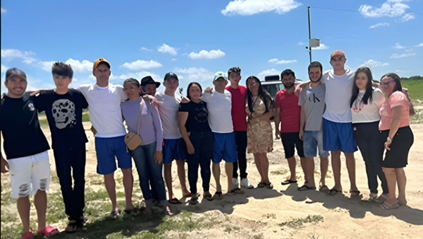 Imagem 1 -  José Jair, parentes, colegas de trabalho e três poilciais militares contratados como segurança foram presos no mesmo dia que o prefeito Marcelo e o pai Sandi Oliveira foram assassinados em João Dias e acusados formar milícia privada para vingar a morte de Marcelo e de Sandi. Em suas defesa, alegaram que estava preparados para se defender e que, quando foram presos com armas, estavam indo liberar os corpos do irmão e do pai. O crime de milícia não ficou configurado.