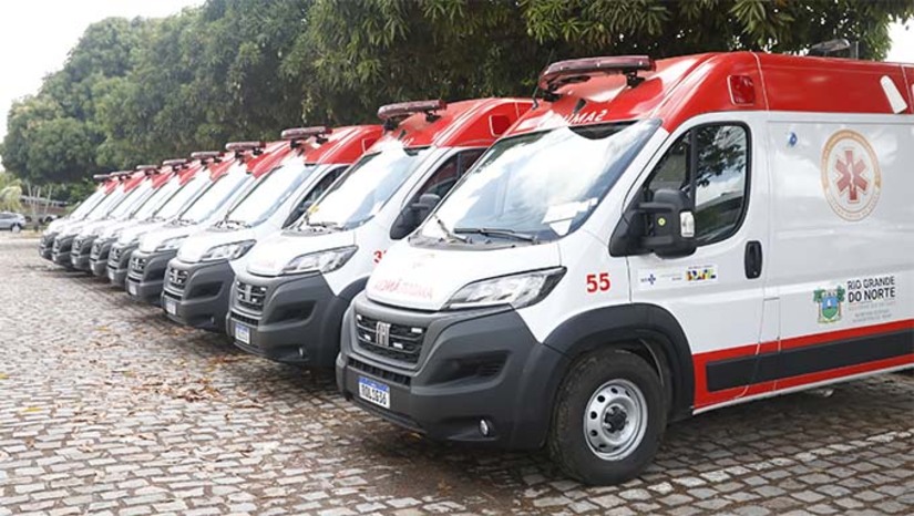 Imagem 1 -  A entrega foi viabilizada por meio do Novo PAC, com investimento de mais de R$ 50,4 milhões. No dia 14 de março, o Ministério da Saúde entregou a maior quantidade de ambulâncias desde 2023. Foram 789 novos veículos para expansão e renovação da frota em 559 cidades de 21 estados. Dessa entrega, 86 ambulâncias eram Unidades de Suporte Avançado (USA), conhecidas como UTI Móveis. O Governo Federal não entregava unidades desse tipo desde 2018.