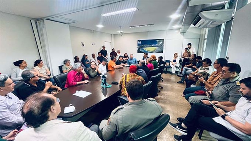 Imagem 1 - O reajuste contempla servidores da Segurança Pública, da Saúde e de diversas categorias da Administração Direta e Indireta do Estado. O percentual será aplicado ainda neste mês de abril, conforme acordado entre o Governo do Rio Grande do Norte e as entidades sindicais ao longo de 2024. A reunião foi conduzida pelo secretário estadual da Administração, Pedro Lopes. Durante o encontro, os gestores reforçaram o compromisso do governo com o cumprimento do acordo firmado com as categorias e pediram o apoio dos sindicatos no processo de revisão dos contracheques dos servidores, a fim de evitar possíveis erros nos pagamentos. Imagem 1 - O reajuste contempla servidores da Segurança Pública, da Saúde e de diversas categorias da Administração Direta e Indireta do Estado. O percentual será aplicado ainda neste mês de abril, conforme acordado entre o Governo do Rio Grande do Norte e as entidades sindicais ao longo de 2024. A reunião foi conduzida pelo secretário estadual da Administração, Pedro Lopes. Durante o encontro, os gestores reforçaram o compromisso do governo com o cumprimento do acordo firmado com as categorias e pediram o apoio dos sindicatos no processo de revisão dos contracheques dos servidores, a fim de evitar possíveis erros nos pagamentos.