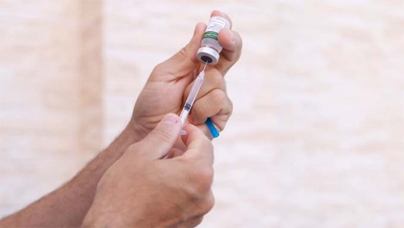 Imagem 1 - No total foram 8 pontos extras de vacinação em funcionamento, com foco na multivacinação de crianças e adolescentes de até 15 anos de idade. Na oportunidade, a Coordenação de Imunizações do município também ofertou vacinas para o público em geral, observando os critérios do Ministério da Saúde. Imagem 1 - No total foram 8 pontos extras de vacinação em funcionamento, com foco na multivacinação de crianças e adolescentes de até 15 anos de idade. Na oportunidade, a Coordenação de Imunizações do município também ofertou vacinas para o público em geral, observando os critérios do Ministério da Saúde.