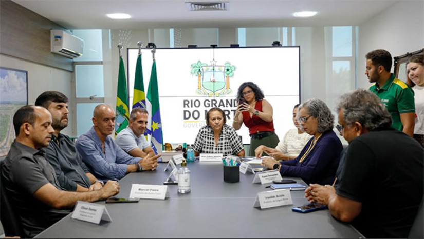 Imagem 1 - Desde o último sábado (21), os especialistas visitaram municípios e geossítios do Geoparque, iniciando as atividades em Currais Novos e percorrendo áreas de interesse científico, histórico e cultural. Nesta terça-feira, 24, conversaram com a governadora Fátima Bezerra, sobre o trabalho realizado para manter o reconhecimento global e para o desenvolvimento sustentável. Imagem 1 - Desde o último sábado (21), os especialistas visitaram municípios e geossítios do Geoparque, iniciando as atividades em Currais Novos e percorrendo áreas de interesse científico, histórico e cultural. Nesta terça-feira, 24, conversaram com a governadora Fátima Bezerra, sobre o trabalho realizado para manter o reconhecimento global e para o desenvolvimento sustentável.