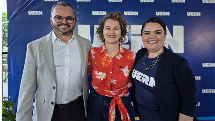 Imagem 1 -  Entre os investimentos estão R$ 50 mil para melhorias nos cursos de Comunicação Social, com a aquisição de equipamentos para o estúdio de rádio e TV, R$ 50 mil para o curso de Gestão Ambiental, e mais R$ 50 mil no apoio a projetos do curso de Educação Física. Para Isolda, investir na UERN é investir no povo do Rio Grande do Norte. “A universidade pública transforma vidas. Com essas emendas, queremos contribuir para que a UERN continue sendo um espaço de excelência acadêmica”, declarou a deputada.
