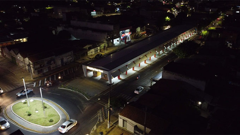 Imagem 1 - Secretário de Infraestrutura, Rodrigo Lima, confirmou a informação e destacou os principais investimentos em mobilidade urbana, educação, saúde, desenvolvimento econômico, assim como investimentos importantes no acesso e abastecimento na zona rural. O prefeito Allyson Bezerra, ao se referir ao conjunto de 426 obras já inauguradas e as que estão para serem entregues, fala em transformação de Mossoró-RN. Imagem 1 - Secretário de Infraestrutura, Rodrigo Lima, confirmou a informação e destacou os principais investimentos em mobilidade urbana, educação, saúde, desenvolvimento econômico, assim como investimentos importantes no acesso e abastecimento na zona rural. O prefeito Allyson Bezerra, ao se referir ao conjunto de 426 obras já inauguradas e as que estão para serem entregues, fala em transformação de Mossoró-RN.