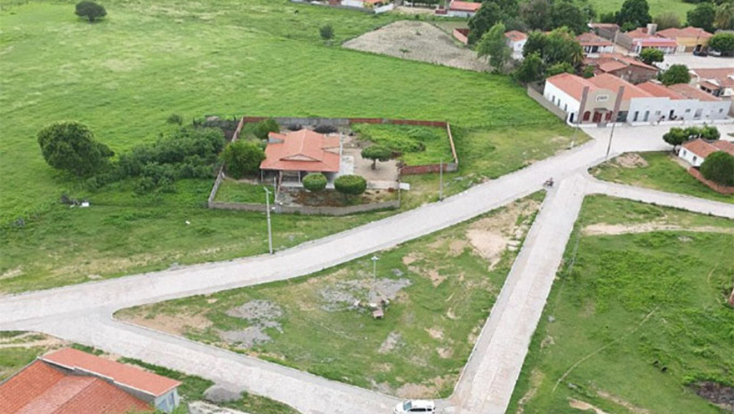 Imagem 1 - No próximo sábado (23), a Prefeitura de Caraúbas em parceria com a Uern, promove o Mutirão Saúde Itinerante na comunidade de Apanha-Peixe. A ação acontece das 8h às 18h, na Escola Municipal Gregório Batista de Morais e vai oferecer serviços de saúde, assistência social e atividades recreativas, além de palestras com professores da universidade. O objetivo é aproximar os serviços públicos da população rural, garantindo cuidado e cidadania. Imagem 1 - No próximo sábado (23), a Prefeitura de Caraúbas em parceria com a Uern, promove o Mutirão Saúde Itinerante na comunidade de Apanha-Peixe. A ação acontece das 8h às 18h, na Escola Municipal Gregório Batista de Morais e vai oferecer serviços de saúde, assistência social e atividades recreativas, além de palestras com professores da universidade. O objetivo é aproximar os serviços públicos da população rural, garantindo cuidado e cidadania.