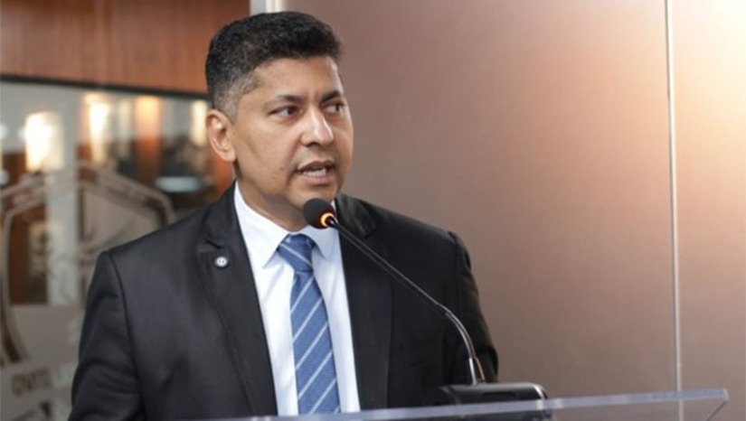 Imagem 1 -  De acordo com o presidente Genilson Alves, a proposta da Câmara é levar aos bairros de Mossoró uma série de serviços gratuitos nas áreas de saúde, esporte, cultura e cidadania, além de promover atividades esportivas com o objetivo de afastar jovens da criminalidade. O lançamento do projeto acontece nesta sexta-feira (22) ás 18h na Praça  Cícero Dias em frente ao Teatro Dix-huit Rosado.