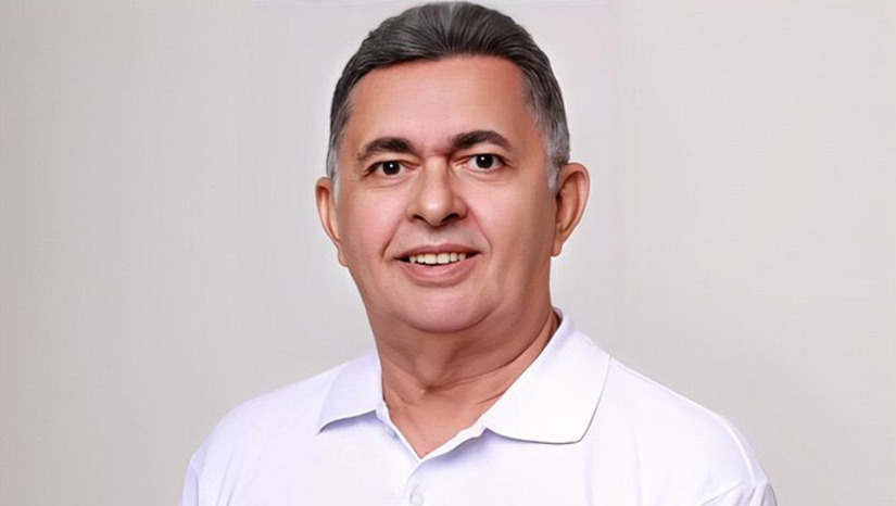 Imagem 1 - O Ex-prefeito foi preso semana passada e na Audiência de Custódia, a prisao foi mantida para ele cumprir 11 anos e 4 meses de prisao inicialmente em regime fechado. Ele, e outros três condenados também deverão ressarcir os cofres públicos em R$ 700 mil. Em 2013, o MPF denunciou Possidônio e outras 14 pessoas por formação de quadrilha, dispensa indevida de licitação, falsificação e supressão de documentos, lavagem de dinheiro e desvio de verba destinada à construção de uma creche em Patu. Perícia e vistoria realizadas verificaram que sequer as fundações da creche foram erguidas. Imagem 1 - O Ex-prefeito foi preso semana passada e na Audiência de Custódia, a prisao foi mantida para ele cumprir 11 anos e 4 meses de prisao inicialmente em regime fechado. Ele, e outros três condenados também deverão ressarcir os cofres públicos em R$ 700 mil. Em 2013, o MPF denunciou Possidônio e outras 14 pessoas por formação de quadrilha, dispensa indevida de licitação, falsificação e supressão de documentos, lavagem de dinheiro e desvio de verba destinada à construção de uma creche em Patu. Perícia e vistoria realizadas verificaram que sequer as fundações da creche foram erguidas.