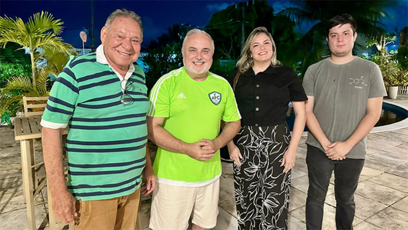   O encontro reforça a aproximação iniciada há mais de um mês, quando os dirigentes Milklei Leite, então presidente estadual da legenda, e Rivaldo Fernandes, atual presidente, formalizaram convite para a filiação de Prates e eventual candidatura pelo PV.  Além do partido verde, o PC do B também quer Jean Paul Prates nos seus quadros.  Os dois partidos defendem pautas que coincide com o trabalho de Jean Paul Prates.