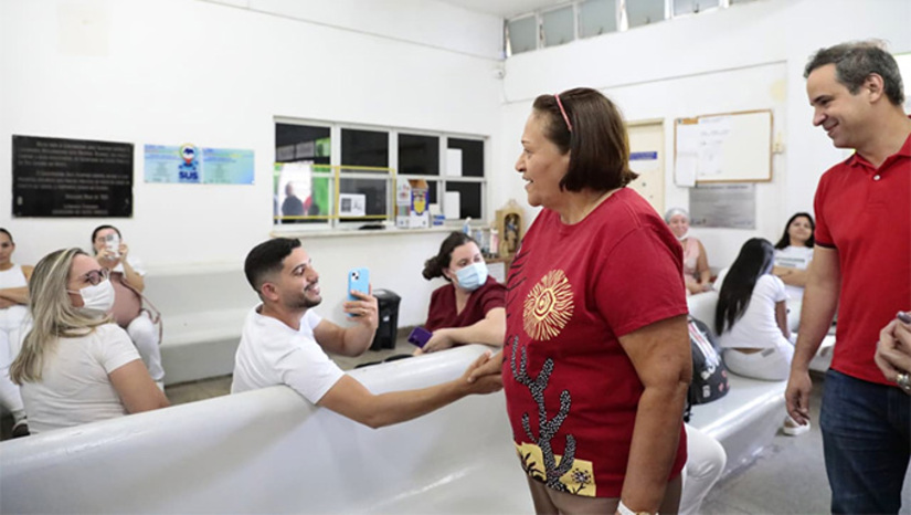   Dos R$ 10,3 milhões, pelo menos R$ 6,4 milhões foram destinados pelo senador Styvenson Valentim em 2019 e liberados em 2020. Há poucos dias, o senador visitou as obras e elogiou o governo por finalmente ter contratado uma empresa que agilize as obras, considerando sua importãncia. Neste sábado, 27, a governadora Fátima Bezerra e sua equipe de governo visitou as obras e falou da importância deste hospital para a região Oeste do Rio Grande do Norte.