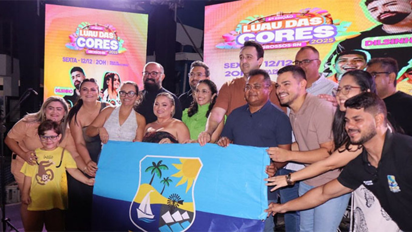 Imagem 1 -  A cidade de Grossos celebra seus 72 anos de emancipação política entre os dias 5 e 12 de dezembro, com o tema “Viva Nossa Transformação”. A programação inclui shows culturais, eventos religiosos, entregas de obras, sessão solene, feira, desfiles e capacitações, além de diversas competições esportivas que se estendem até janeiro de 2026. O Luau das Cores, em 12 de dezembro, na Praia de Pernambuquinho, será o ponto alto das comemorações, com shows de Mara Pavanelly, Dilsinho, Luanderson e Tribo de Jah.