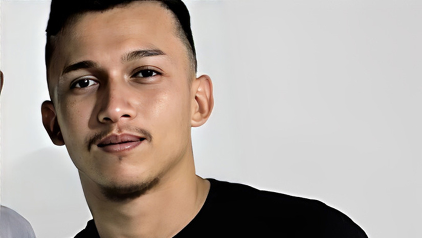 Imagem 1 -  Isaque Sales Ribeiro teria cometido o crime durante à noite e, ainda durante a madrugada, teria tentado se entregar as autoridades, mas não conseguiu. Na manhã desta segunda-feira, 6, conseguiu se apresentar a autoridade da Policia Civi e confessar o crime, entregando as chaves da casa onde deixou o corpo.  O caso está sendo investigado em inquérito policial.