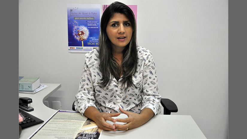 Imagem 1 -  Sob a presidência da Juíza Kátia Cristina Guedes Dias, a primeira reunião do Tribunal do Júri Popular de Umarizal deste segundo semestre começa às 9 horas desta terça-feira, 7. No banco dos réus, Francisco Leandro de Lima Paiva, de 26 anos, acusado de tentar contra a vida de Vanessa Thayna Bezerra da Silva e também contra um garoto de 17 anos, crimes estes ocorridos no dia 5 de outubro de 2024, na zona rural de Olho D’Água do Borges-RN. Na acusação, a promotora de Justiça Érica Canuto e na defesa o advogado Gilvan Lira.