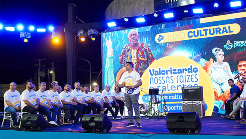   Nesta quarta-feira (22) a Câmara Municipal de Mossoró transfere sua sede para o grande Santo Antônio, aproximando a população dos vereadores, promovendo cidadania e o acesso a dezenas de serviços. O Legislativo também promoverá sessão ordinária na escola, às 9h, abrindo espaço para a comunidade participar da "Tribuna Popular". O Câmara Popular é desenvolvido em quatro eixos: cidadania, cultura, empreendedorismo e esporte. As ações terão início a partir das 08h da manhã.
