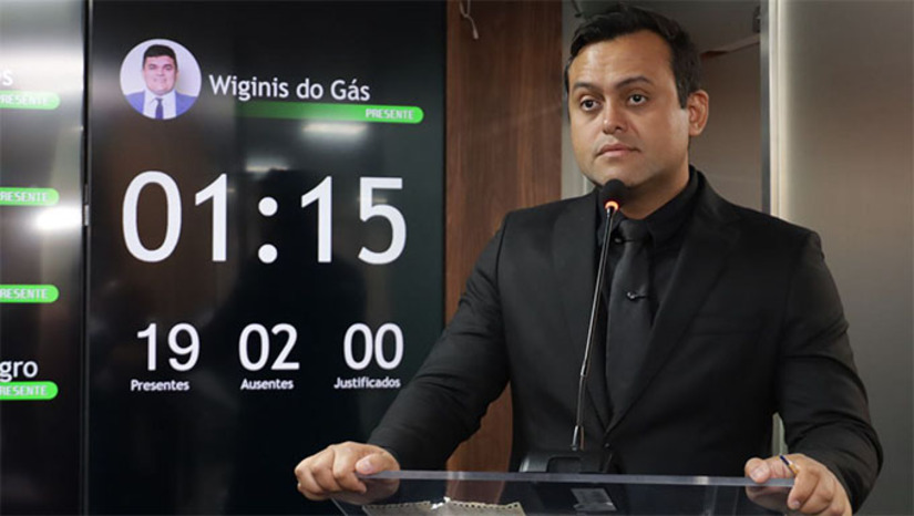   A medida reafirma o compromisso do vereador com resultados concretos e com a redução das filas de procedimentos cirúrgicos na cidade, garantindo acesso mais digno à população. Servidor da UFERSA desde 2008 e ex-secretário de Governo, Thiago participou ativamente das negociações com o Conselho Universitário para garantir o terreno que abriga a nova estrutura de saúde. O parlamentar reforçou que o investimento nas cirurgias é uma forma de tornar a política pública mais humana e eficiente.