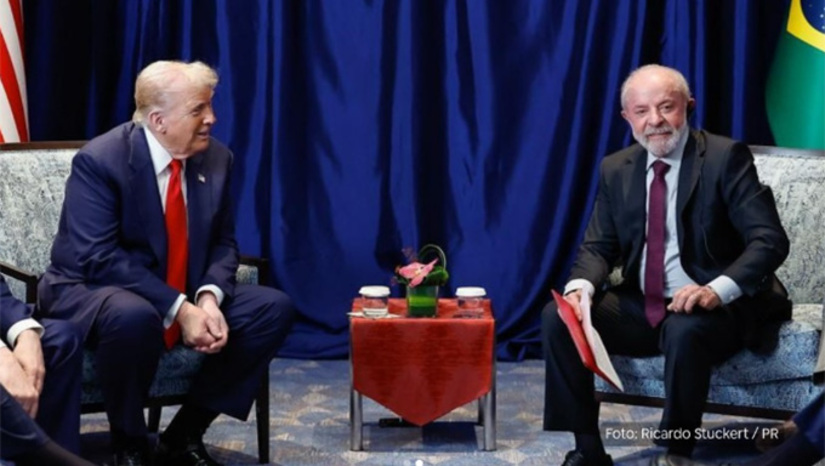   "A reunião foi muito positiva, o saldo final é ótimo. O presidente Trump declarou que dará instruções a sua equipe para que comece um processo, um período de negociação bilateral, que deve se iniciar hoje ainda, porque é para tudo ser resolvido em pouco tempo", afirmou o chanceler Mauro Vieira, da Relações Exteriores do Brasil