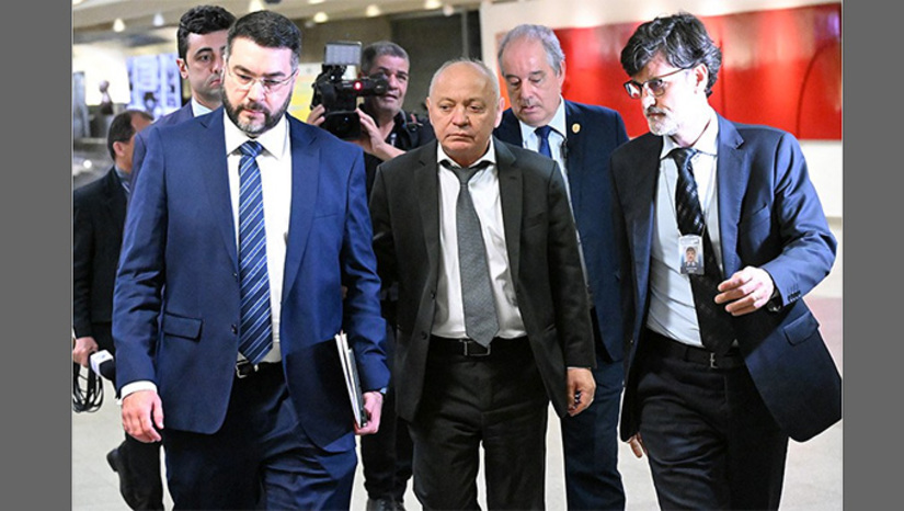   Depois das arguições dos parlamentares, o relator da CPMI, Alfredo Gaspar, requereu a prisão em flagrante do depoente. Segundo o relator, Lincoln mentiu sobre o motivo de sua saída da direção da Confederação Nacional dos Pescadores e Aquicultores (CNPA) — ele declarara que tinha renunciado ao cargo, quando na verdade tinha sido afastado como medida cautelar — e “negou por meio do silêncio” conhecer Antônio Carlos Camilo Antunes, o Careca do INSS, mas admitiu o vínculo ao responder a outras perguntas.  Lincoln também teria mentido sobre a natureza de sua relação com Gabriel Negreiros, tesoureiro da CBPA, e sobre o alcance da procuração passada a Adelino Rodrigues Junior.