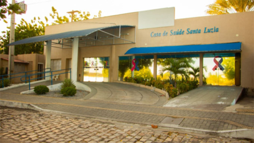   A Liga Mossoroense de Estudos e Combate ao Câncer (LMECC) abre oficialmente a campanha Novembro Azul nesta quinta-feira (6), às 10h30, no Hospital da Liga, na Praça dos Hospitais. A ação tem foco na prevenção e diagnóstico precoce do câncer de próstata, disponibilizando 500 exames de PSA, biópsias prostáticas e mutirões de consultas. O primeiro deles na sexta (7), com o urologista Dr. Moraes Júnior. Dentro da programação, acontece também o Desafio Rosa & Azul, corrida de rua tradicional em Mossoró. O evento será realizado no sábado (15), com largada às 5h30 do Nordestão/Doze Anos, em um percurso de 5 km, aberto ao público, com inscrições ainda abertas.