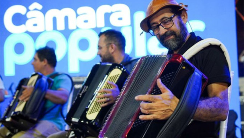   O chamamento público oferece aos artistas da terra a oportunidade de se apresentarem durante as ações do programa, que leva a Câmara aos bairros, promovendo cidadania e cultura nas comunidades. Os interessados devem se inscrever até sexta-feira (7), de forma presencial, das 7h às 17h, na Fundação Vereador Aldenor Nogueira, localizada na R. Rui Barbosa, 1133, Centro. O edital completo está disponível no Portal de Compras Públicas.