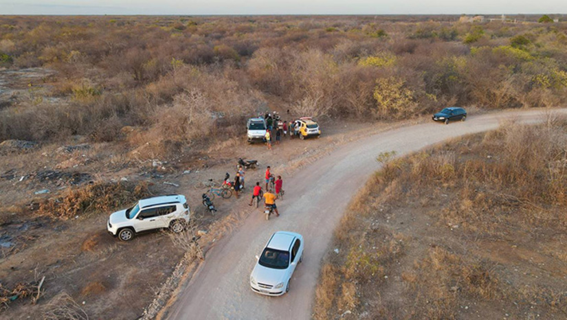   Em Alto do Rodrigues-RN, o eletrotécnico José Jeferson da Silva, de 40 anos, foi morto com golpes de tesoura dentro de casa. Em Assu, o mototaxista conhecido por Tota foi morto por dois homens que fugiram numa motocicleta. Perto da Maísa, em Mossoró-RN, Rafael Gonçalves de Lima, de 26 anos, foi encontrado assassinado. Em Apodi-RN, o técnico em enfermagem José Alcélio foi encontrado no morto com sinais de violência na comunidade de Soledade. Em Itajá-RN, Valdinez Fernandes dos Santos, foi encontrado morto a tiro na tarde deste domingo, 9
