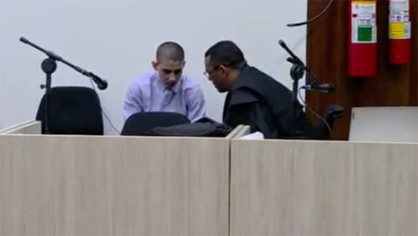   Na madrugada do dia 10 de abril de 2024, João Paulo Lima de Moura, juntamente com Jefferson Lucas Nascimento Targino, o Jeffinho, e Matheus Carlos de Sousa, o Matheus Ploc, segundo o MPRN, mataram David Nícolas da Costa Vilela, no conjunto Nova Mossoró. No julgamento desta terça, o Ministério Público do Rio Grande do Norte pediu a condenação por homicídio triplamente qualificado. Com a decisão do corpo de jurados pela condenação, o Juiz Vagnos Kelly Figueiredo de Medeiros estabeleceu a dosimetria da pena, ficando em 28 anos e 17 dias de prisão em regime fechado. O réu já era condenado a 24 anos pelo crime de latrocínio e mais 9 anos por homicídio.