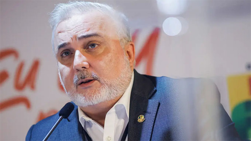 Imagem 1 -  Artigo do ex-presidente da Petrobrás, Jean Paul Prates, analisando a suposta “volta das petrolíferas aos combustíveis fósseis”. A partir da matéria da Folha de hoje (e do texto original do New York Times) ele explica por que isso não significa o abandono da transição energética, mas sim uma fase mais silenciosa, técnica e pragmática. “A mudança está longe de terminar — só ficou mais madura”.