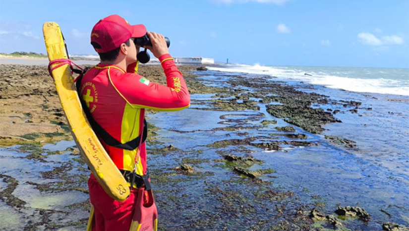   O Corpo de Bombeiros Militar do Rio Grande do Norte iniciou a Operação Alerta Vermelho 2025, realizada na primeira semana de dezembro, com ações de prevenção, educação e conscientização da população. A programação inclui palestras, campanhas, demonstrações práticas e orientações sobre segurança em diversos ambientes. Viaturas atuarão em pontos estratégicos e haverá intensificação de fiscalizações em estabelecimentos para reforçar a presença preventiva em áreas com maior fluxo de veículos e registros de ocorrências.