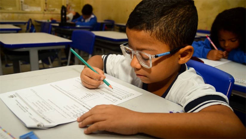    Todo o processo deve ser realizado pelo endereço eletrônico http://mossoro-rn.portalsigeduc.com.br. A primeira etapa será renovação dos alunos, nos dias 22 e 23 de dezembro. Em seguida serão as transferências, de 2 a 5 de janeiro. A solicitação de novas matrículas será de 21 a 30 de janeiro.  matrícula de novos/as alunos/as com comprovada vulnerabilidade econômica ocorrerá no período de 21/01 a 23/01/2026. Já a matrícula de novos alunos sem comprovada vulnerabilidade econômica ocorrerá no período de 28 a 30/01/2026. Foto: Wilson Moreno