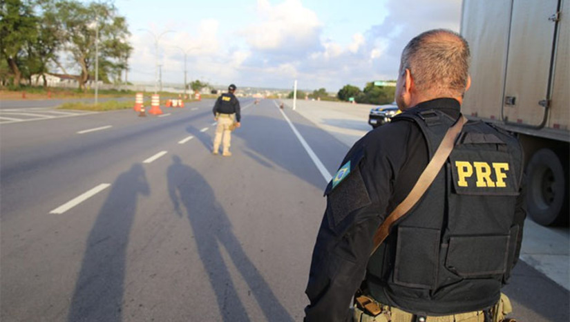   Durante a operação, foram registrados 25 acidentes, contra 30 no mesmo intervalo do ano anterior. Também foram contabilizadas 25 pessoas feridas, número inferior às 42 vítimas registradas anteriormente. Apesar da redução geral dos indicadores, foram registradas 5 mortes, frente a 3 no período anterior. Em termos percentuais, os dados representam reduções de 16,7% no total de acidentes. A Operação Ano Novo integra o planejamento da Operação Rodovida 2025/2026, que segue em andamento com ações educativas, fiscalizatórias e repressivas voltadas à preservação de vidas e à segurança viária.