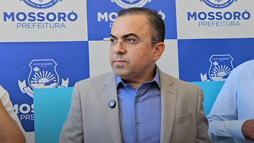   Marcos Medeiros disse que os 112 novos convocados estão no Diário Oficial do Município. Vão reforçar o trabalho pela educação de Mossoró em 96 escolas na cidade e na zona rural. Ontem, o vice-prefeito havia anunciado a convocação de 184 concursados na saúde para reforçar os serviços de saúde no município com outros mais de 300 já convocados. Na Educação, o vice-prefeito não descarta novas convocações durante o ano de 2026.