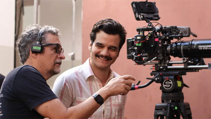 Imagem 1 - O Agente Secreto foi indicado simultaneamente a Melhor Filme, Melhor Filme Internacional e Melhor Direção Elenco (nova categoria), enquanto Wagner Moura recebeu indicação a Melhor Ator por sua atuação no longa. Com as quatro indicações, O Agente Secreto chega ao mesmo número recorde de indicações do filme Cidade de Deus, em 2004. A lista foi anunciada nesta quinta-feira, (22) pela Academy of Motion Picture Arts and Sciences, marcando o início da etapa decisiva da 98ª edição do prêmio e confirmando um momento histórico para o cinema brasileiro. Imagem 1 - O Agente Secreto foi indicado simultaneamente a Melhor Filme, Melhor Filme Internacional e Melhor Direção Elenco (nova categoria), enquanto Wagner Moura recebeu indicação a Melhor Ator por sua atuação no longa. Com as quatro indicações, O Agente Secreto chega ao mesmo número recorde de indicações do filme Cidade de Deus, em 2004. A lista foi anunciada nesta quinta-feira, (22) pela Academy of Motion Picture Arts and Sciences, marcando o início da etapa decisiva da 98ª edição do prêmio e confirmando um momento histórico para o cinema brasileiro.