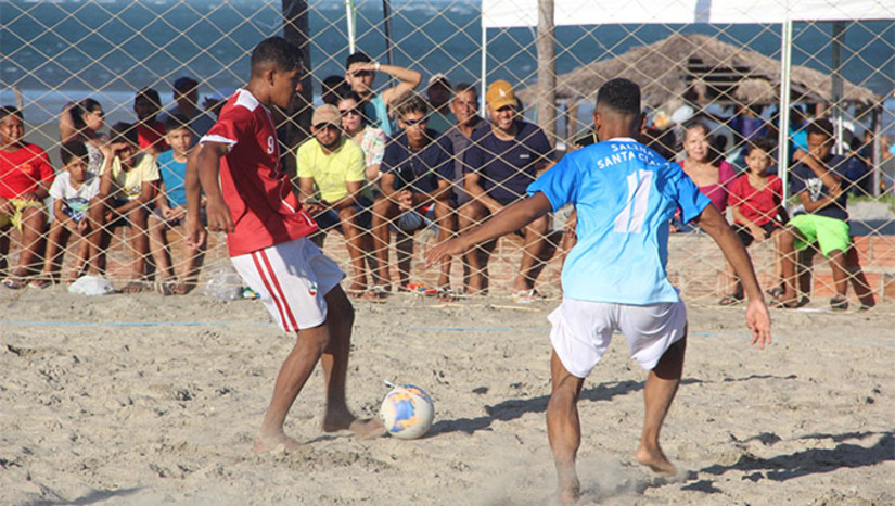   A 6ª edição dos Jogos de Verão acontece na praia de Pernambuquinho neste final de semana. O evento contará com diversas modalidades esportivas, como beach soccer, corrida, jiu-jitsu, capoeira, vôlei de praia, futevôlei e kitesurf, reunindo atletas e público em uma programação intensa ao longo do fim de semana. Com estrutura completa, apoio da área da saúde e foco na valorização do esporte, os Jogos de Verão fortalecem o turismo, impulsionam a economia local e consolidam Grossos como destino esportivo e de lazer.