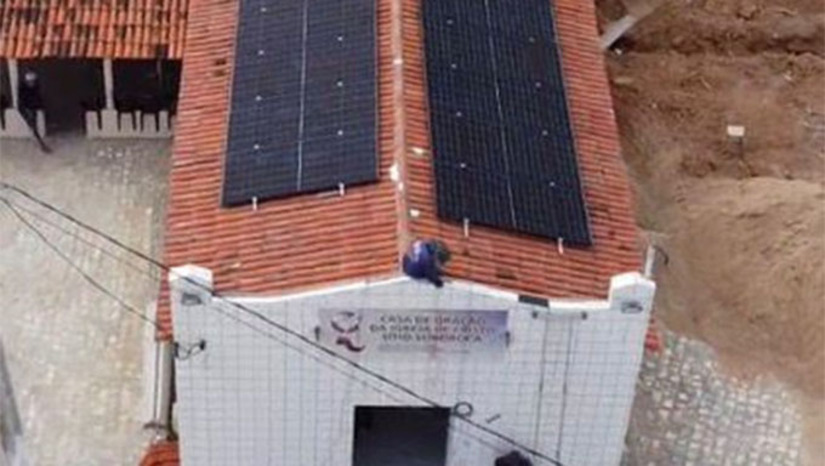   O projeto representa um investimento superior a R$ 35 mil, voltado à geração de energia limpa e renovável. A ação está sendo acompanhada de perto pelo prefeito Sabino. A usina irá proporcionar redução significativa de custos, com a eliminação das despesas com energia elétrica e água, beneficiando diretamente mais de 40 pessoas, além de contemplar a congregação da comunidade de Sororoca.