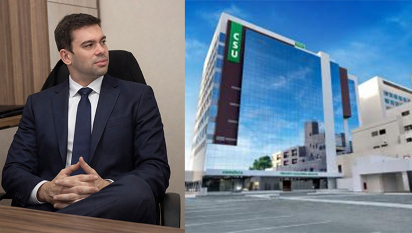 Imagem 1 -  A medicação Ravulizumabe está sendo custeada pela UNIMED, mediante determinação judicial assinada pela Juíza Uefla Fernanda Duarte Fernandes, da 5ª Vara Civil da Comarca de Mossoró, pleiteada pelo advogado George Filgueira (FOTO). A doença é ultrarrara. Afeta uma em cada 2 milhões de pessoas. O Ravulizumabe deve ser aplicado a cada 15 dias por tempo indeterminado. O tratamento está sendo ministrado, em Mossoró, pelo médico José José Wilson Linhares. A mossoroense já tomou duas doses e aguarda a terceira.