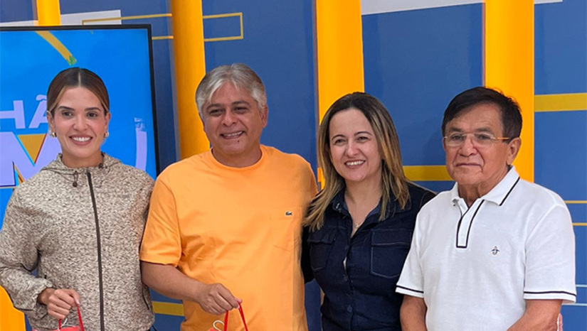 Imagem 1 - O Dissé Folia 2026 acontece entre os dias 14 e 17 de fevereiro e se consolida como um dos principais eventos do calendário cultural do município. Além de celebrar a tradição e a cultura popular, o carnaval tem impacto direto na economia local. O município de Governador Dix-Sept Rosado, que possui cerca de 12 mil habitantes, está localizado a aproximadamente 36 quilômetros de Mossoró. O acesso à cidade ocorre pela RN 117 que passou por recuperação completa, encontrando-se atualmente totalmente sinalizada, garantindo mais segurança e melhor mobilidade para moradores e visitantes. Imagem 1 - O Dissé Folia 2026 acontece entre os dias 14 e 17 de fevereiro e se consolida como um dos principais eventos do calendário cultural do município. Além de celebrar a tradição e a cultura popular, o carnaval tem impacto direto na economia local. O município de Governador Dix-Sept Rosado, que possui cerca de 12 mil habitantes, está localizado a aproximadamente 36 quilômetros de Mossoró. O acesso à cidade ocorre pela RN 117 que passou por recuperação completa, encontrando-se atualmente totalmente sinalizada, garantindo mais segurança e melhor mobilidade para moradores e visitantes.