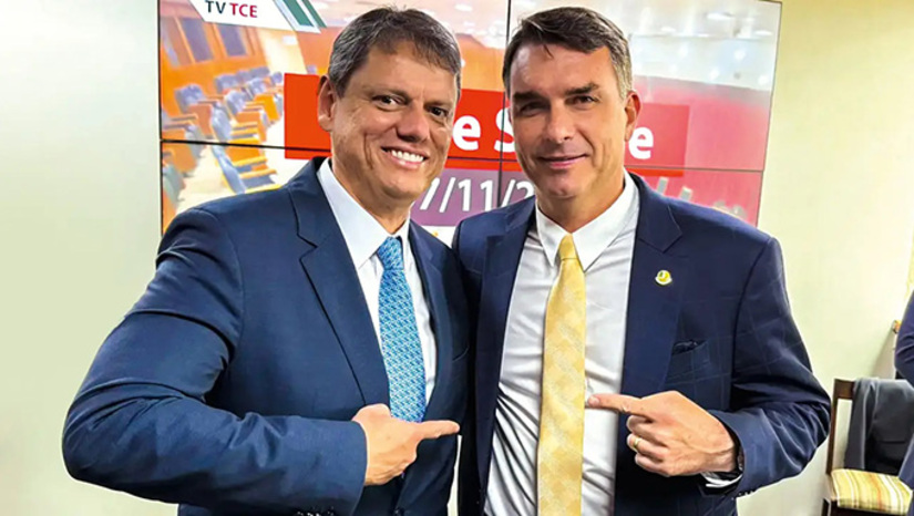   A equação é simples: Tarcísio de Freitas (Rep), o governador de São Paulo, sempre disse que era candidato à reeleição, nunca falou em Planalto. Quem quer ver Tarcísio presidente, hoje, é a Febraban, CNA e CNI, entidades controladas por bancos, agronegócio e indústria que, tradicionalmente, criam agendas propositivas para candidatos e almejam lançar um nome que lhes atenda.  Mais, na COLUNA ESPLANADA