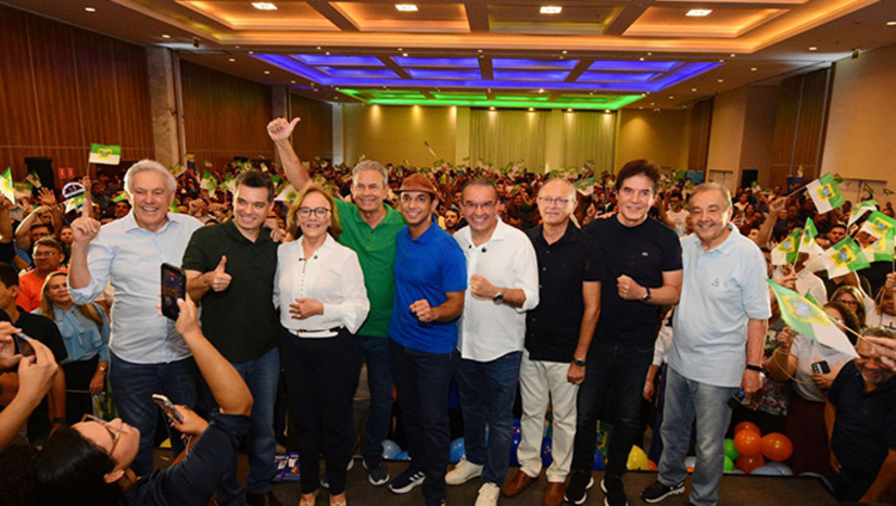   “Eu estou aqui hoje falando com o meu povo do Rio Grande do Norte olhando no olho do meu povo, com coragem de fazer muito mais do que aquilo que eu já fiz. Eu estou aqui porque acredito nos sonhos, tá aqui quem sabe sonhar, e quem acredita que com muito trabalho e coragem, podemos realizar grandes sonhos. Eu aceito o chamado, eu aceito a missão do meu povo. O projeto que nós apresentamos aqui é o projeto que levanta a bandeira do Rio Grande do Norte. Quem me conhece sabe, eu não faço gestão olhando pra dificuldades, eu faço gestão olhando para a solução”, destacou Allyson Bezerra. 