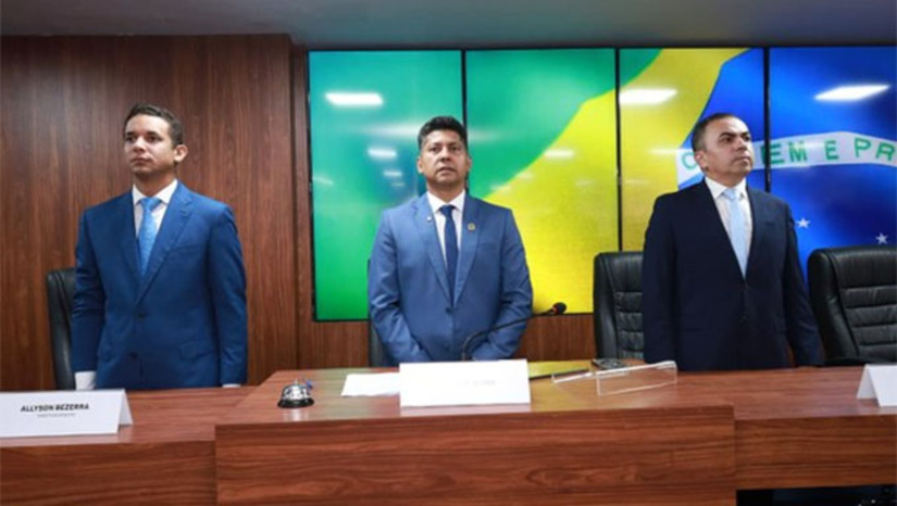   A Câmara Municipal de Mossoró abriu oficialmente os trabalhos legislativos de 2026 com a leitura da mensagem anual do prefeito Allyson Bezerra. O presidente da Câmara, vereador Genilson Alves, ressaltou conquistas do Legislativo, como a obtenção do Selo Ouro em Transparência Pública concedido pelo TCE-RN. As sessões ordinárias seguem às terças e quartas-feiras, com transmissão pela TV Câmara e pelo YouTube oficial da Casa.