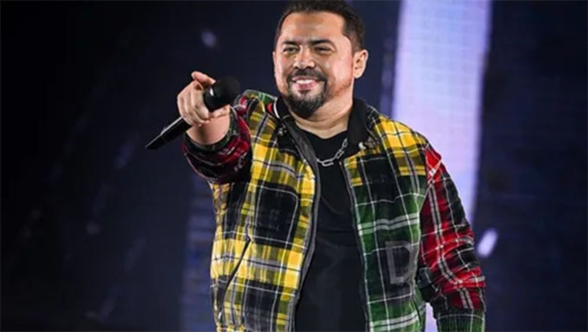   A programação de estreia contará com grandes nomes da música nacional e regional. Sobem ao palco principal os cantores Xand Avião, Zé Vaqueiro, Neiff e Danilo Nikson, garantindo uma mistura de ritmos que vai do forró ao piseiro e promete animar o público logo na primeira noite.  Além dos shows no palco principal, a abertura também será marcada pelos tradicionais arrastões e pela folia de rua, que são marcas registradas do carnaval apodiense. A expectativa é de grande público, com visitantes de várias cidades do interior e de outras regiões do estado.