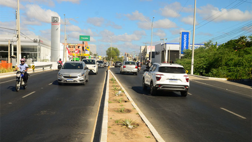   A população de Mossoró já pode acessar a versão ilustrada da minuta do Projeto de Lei do novo Plano Diretor, documento que reúne as diretrizes urbanísticas que irão orientar o crescimento e o ordenamento territorial do município nos próximos anos. O material foi disponibilizado pelo Núcleo Gestor como parte das etapas preparatórias da Conferência Municipal.