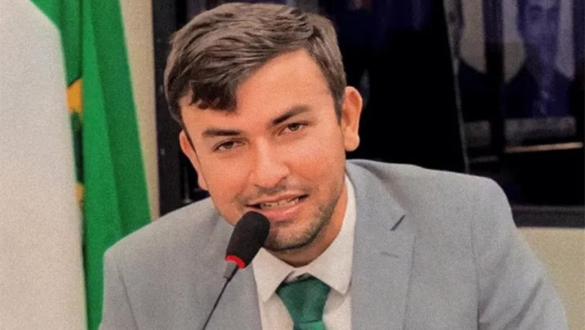Imagem 1 - O MPRN ajuizou ação por improbidade contra o prefeito de Lajes e um posto de combustíveis, pedindo bloqueio de R$ 335 mil por suposto superfaturamento em contrato de abastecimento. Perícia apontou pagamentos acima do valor devido, ausência de notas fiscais e indícios de sobrepreço. O órgão pede ressarcimento ao erário e aplicação das sanções previstas em lei. Imagem 1 - O MPRN ajuizou ação por improbidade contra o prefeito de Lajes e um posto de combustíveis, pedindo bloqueio de R$ 335 mil por suposto superfaturamento em contrato de abastecimento. Perícia apontou pagamentos acima do valor devido, ausência de notas fiscais e indícios de sobrepreço. O órgão pede ressarcimento ao erário e aplicação das sanções previstas em lei.