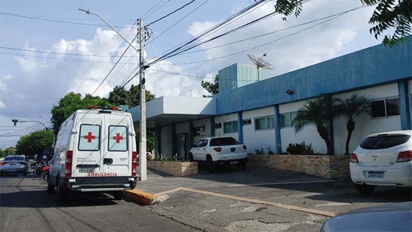 Imagem 1 - O exame foi coletado em Mossoró, enquanto a paciente estava na Unidade de Ponto Atendimento (UPA) municipal, em um laboratório privado e encaminhado para análise em Natal. O resultado do exame deu negativo para Mpox e foi divulgado nesta quarta-feira (25). A jovem deu entrada na UPA do Alto de São Manoel no dia 20 de fevereiro, apresentando sintomas que estavam sendo investigados. Nesta terça-feira (24), ela foi transferida para o Hospital Rafael Fernandes, unidade de referência para doenças infectocontagiosas no estado. Imagem 1 - O exame foi coletado em Mossoró, enquanto a paciente estava na Unidade de Ponto Atendimento (UPA) municipal, em um laboratório privado e encaminhado para análise em Natal. O resultado do exame deu negativo para Mpox e foi divulgado nesta quarta-feira (25). A jovem deu entrada na UPA do Alto de São Manoel no dia 20 de fevereiro, apresentando sintomas que estavam sendo investigados. Nesta terça-feira (24), ela foi transferida para o Hospital Rafael Fernandes, unidade de referência para doenças infectocontagiosas no estado.
