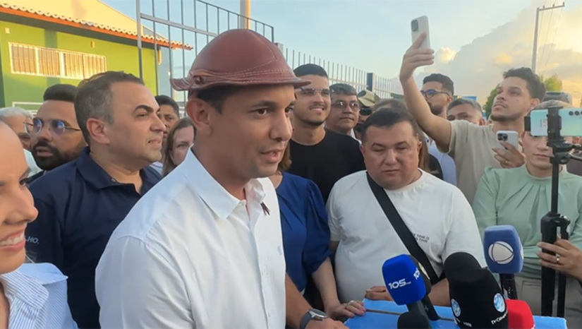   A unidade, custeada com recursos destinados pela senadora Zenaide Maia, está localizada no bairro Sumaré. Estrutura igual, com o mesmo tipo de financiamento, foi construída no bairro Rincão e também no Mossoró e em outras 12 comunidades rurais. Também em parceria com Zenaide, o prefeito Allyson Bezerra está concluindo 4 Caps e construiu e colocou em funcionamento um hospital municipal com porta regulada. Na tarde desta quinta-feira, 5, ao entregar a UBS do Bairro Sumaré, o prefeito falou do fortalecimento do atendimento de base em Mossoró.